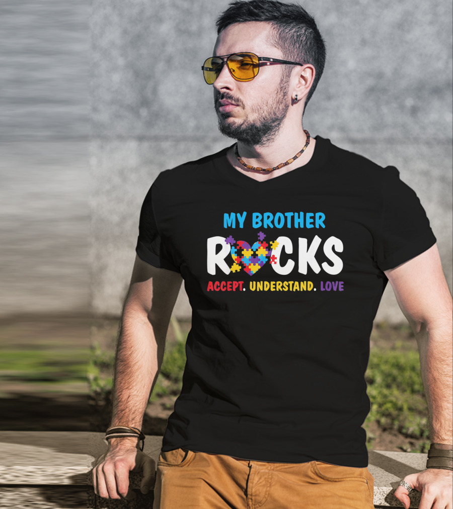 My Brother Rocks Accept Understand Love Puzzle Heart Autism Awareness T-Shirt