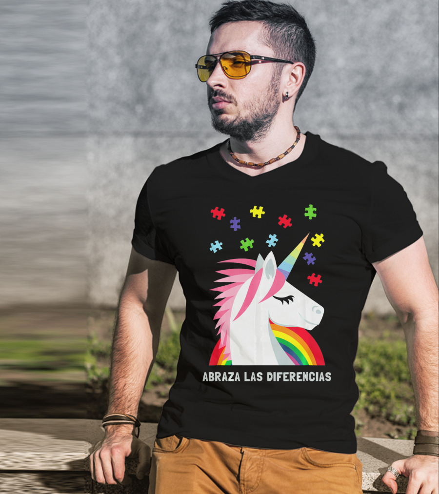 Abraza Las Diferencias Autism Awareness Spanish Unicorn Puzzle Pieces T-Shirt