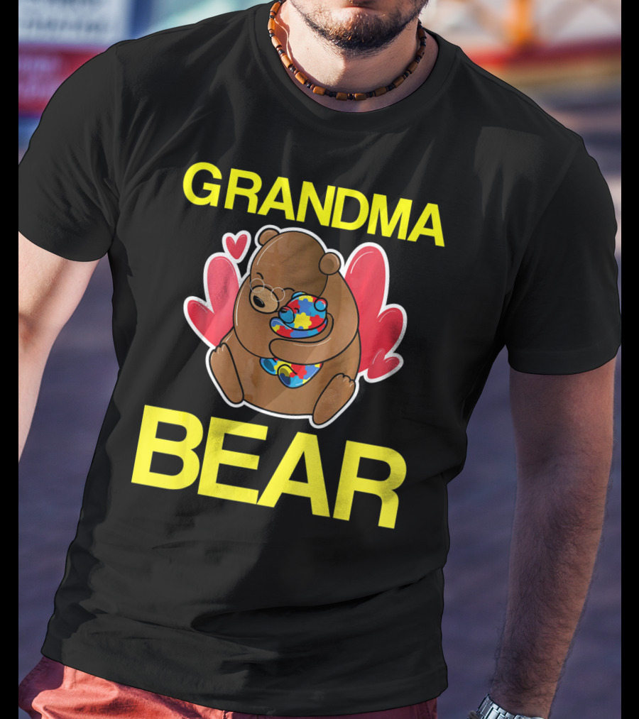 Grandma Bear Hugging Bear With Autism Puzzle Heart Balloon T-Shirt