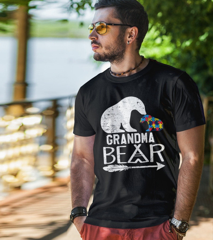 Grandma Bear Autism Awareness Puzzle Piece Arrow T-Shirt