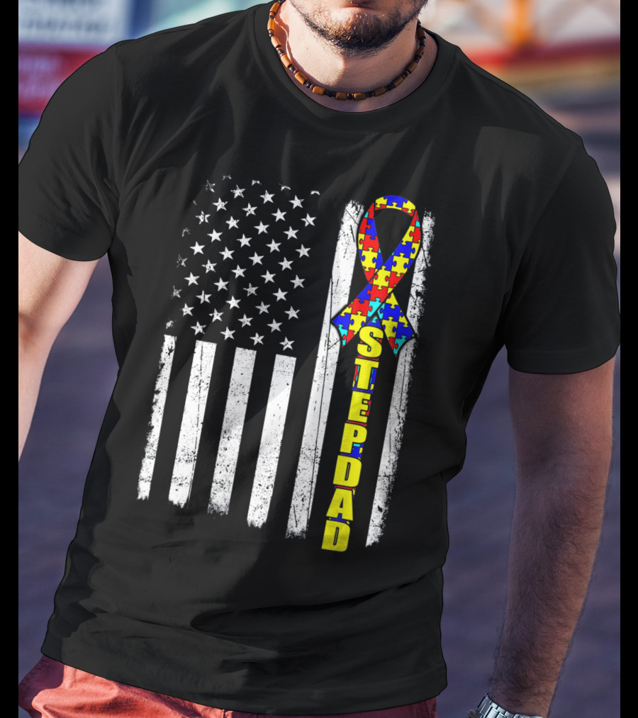 Stepdad Autism Awareness Puzzle Ribbon American Flag T-Shirt
