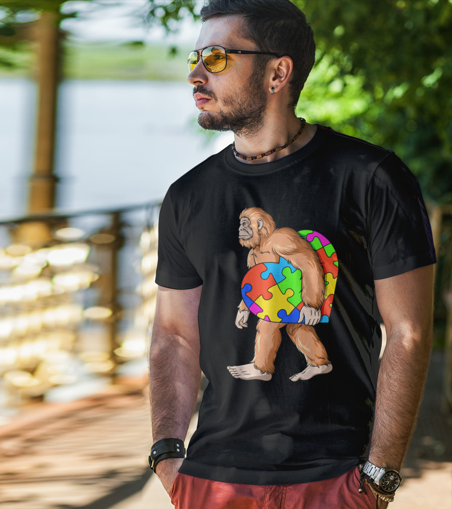 Bigfoot Holding Heart-Shaped Autism Awareness Puzzle T-Shirt