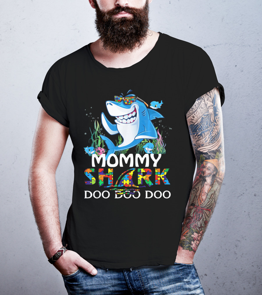 Mommy Shark Doo Doo Doo Autism Awareness Puzzle Pieces T-Shirt