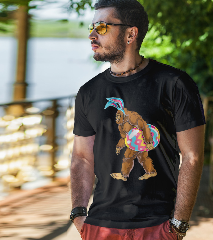 Bigfoot Sasquatch With Easter Bunny Ears And Egg T-Shirt