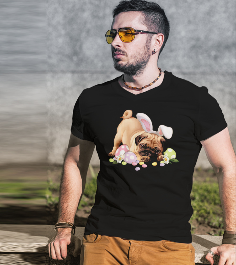 Pug Lovers Bunny Ears Happy Easter Eggs T-Shirt
