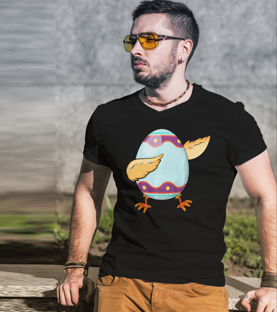 Happy Easter Day Funny Dabbing Egg With Wings And Feet T-Shirt