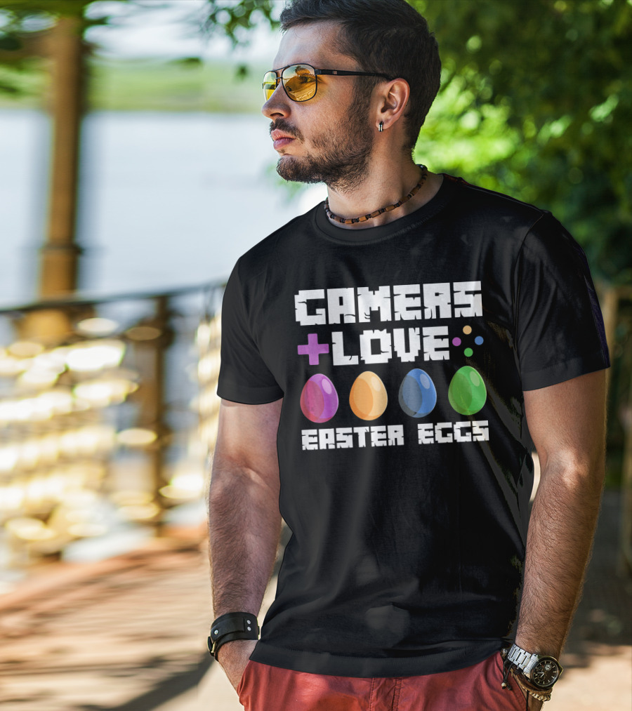 Gamers Love Plus Easter Eggs With Colorful Eggs And Game Symbols T-Shirt