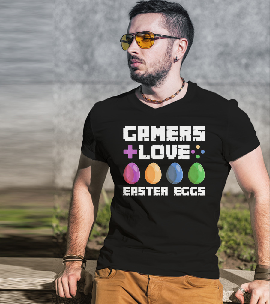 Gamers Love Plus Easter Eggs With Colorful Eggs And Game Symbols T-Shirt