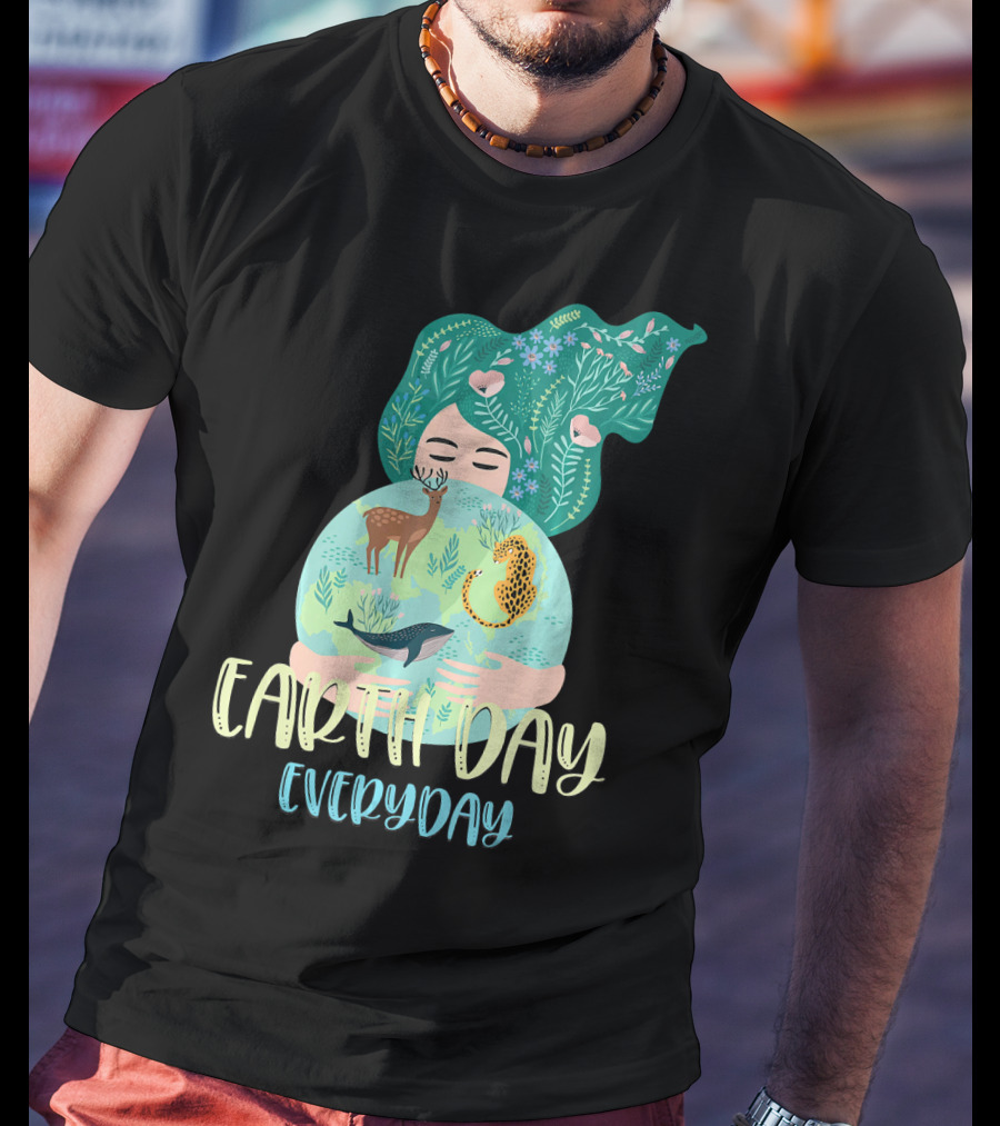 EARTH DAY EVERYDAY For Girls With Nature And Wildlife Elements T-Shirt