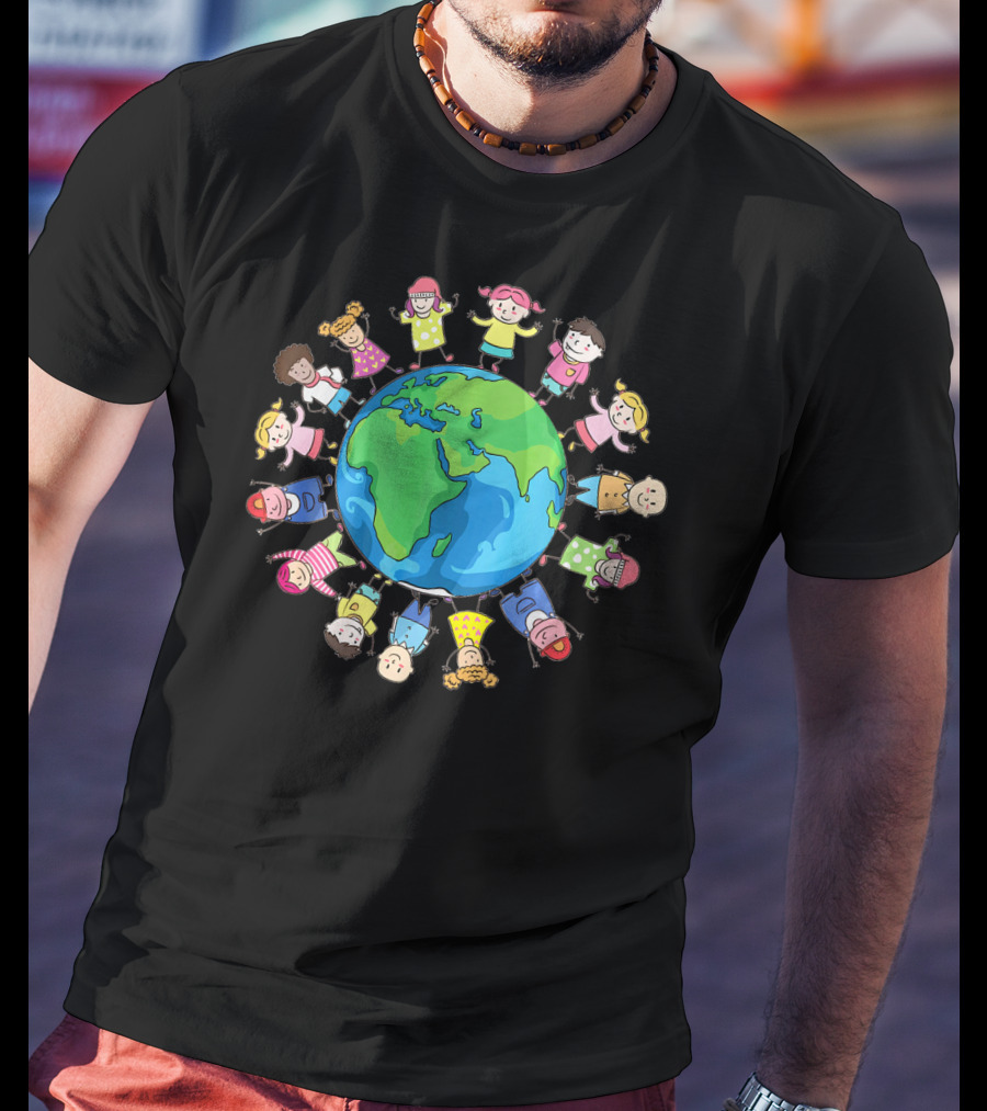 Happy Earth Day Children Around The World Holding Hands Planet T-Shirt