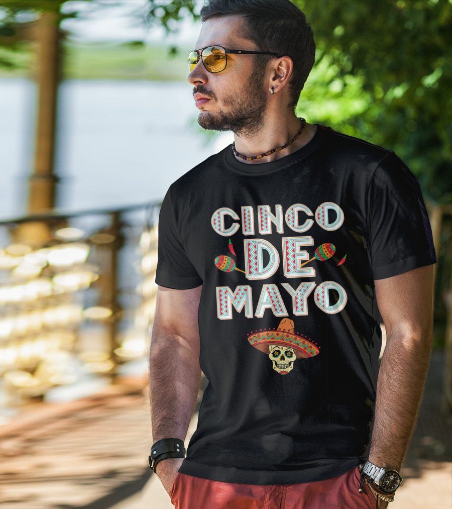 Cinco De Mayo Sombrero Skull And Maracas T-Shirt