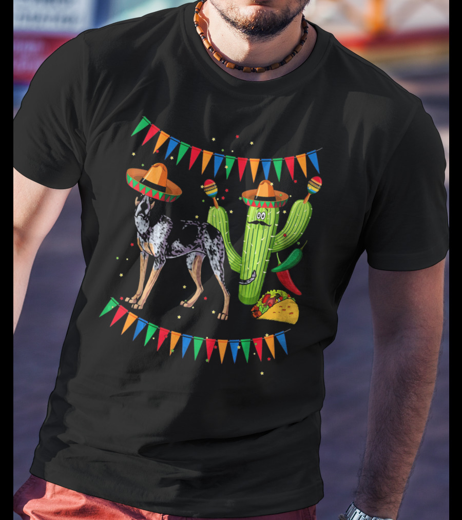 Sombrero Bluetick Coonhound Dog Cactus Fiesta Mexico Taco Fiesta Flags T-Shirt