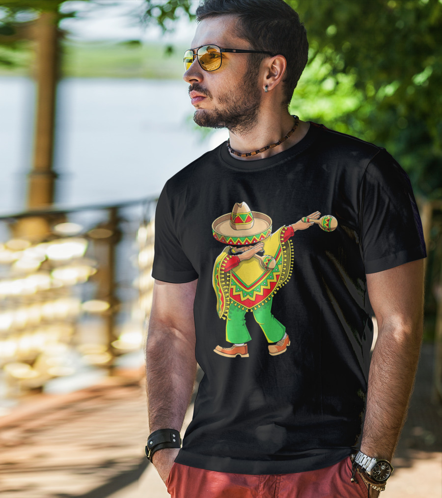 Dabbing Sombrero And Poncho With Maracas Fun T-Shirt
