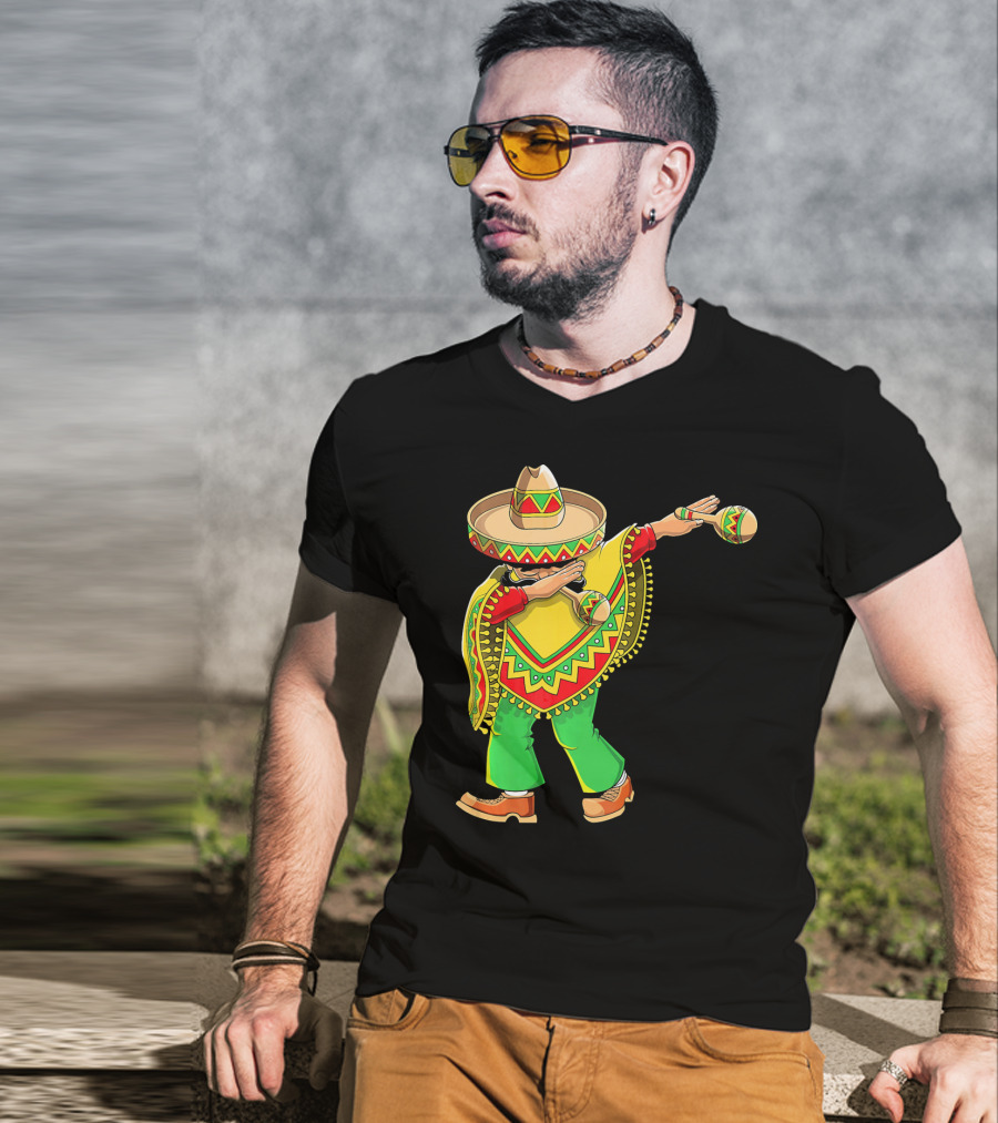Dabbing Sombrero And Poncho With Maracas Fun T-Shirt
