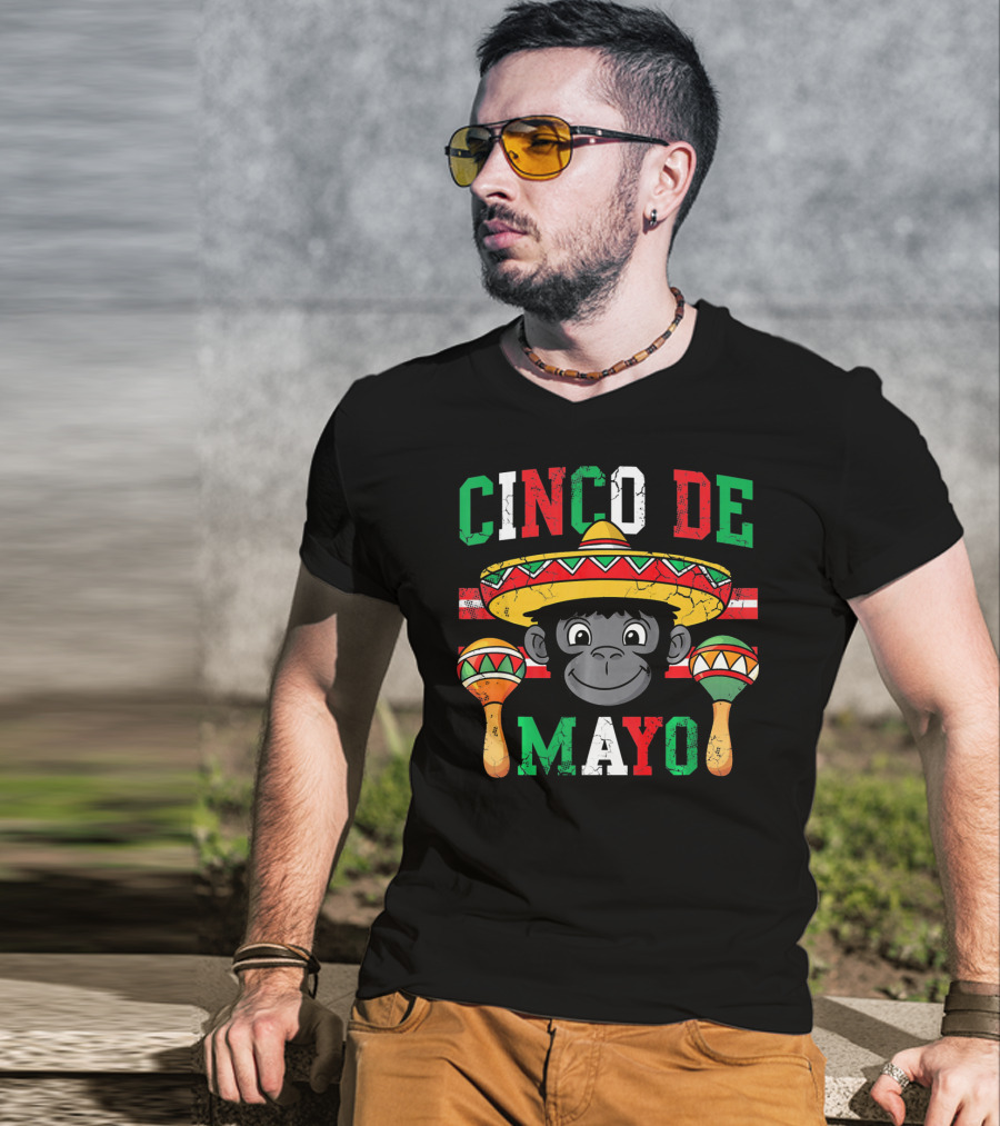 Cinco De Mayo Monkey Sombrero Maracas T-Shirt