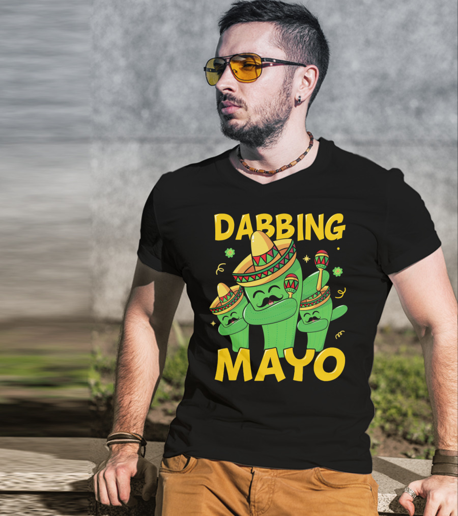 Dabbing Mayo Cactus With Sombrero And Maracas T-Shirt