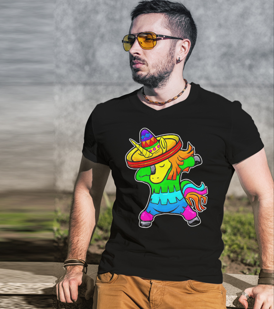 Cinco De Mayo Dabbing Unicorn Sombrero Fiesta T-Shirt
