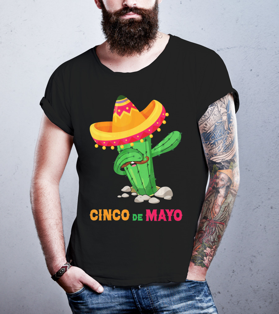 Cinco De Mayo Dabbing Cactus Sombrero T-Shirt
