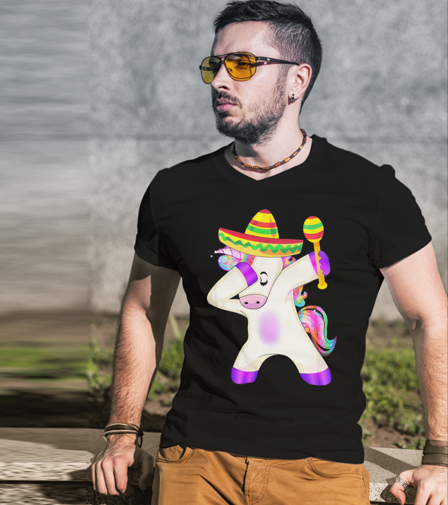 Cinco De Mayo Dabbing Unicorn Sombrero Maracas T-Shirt
