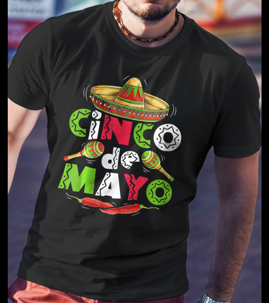 Cinco De Mayo Sombrero Maracas Chillies T-Shirt