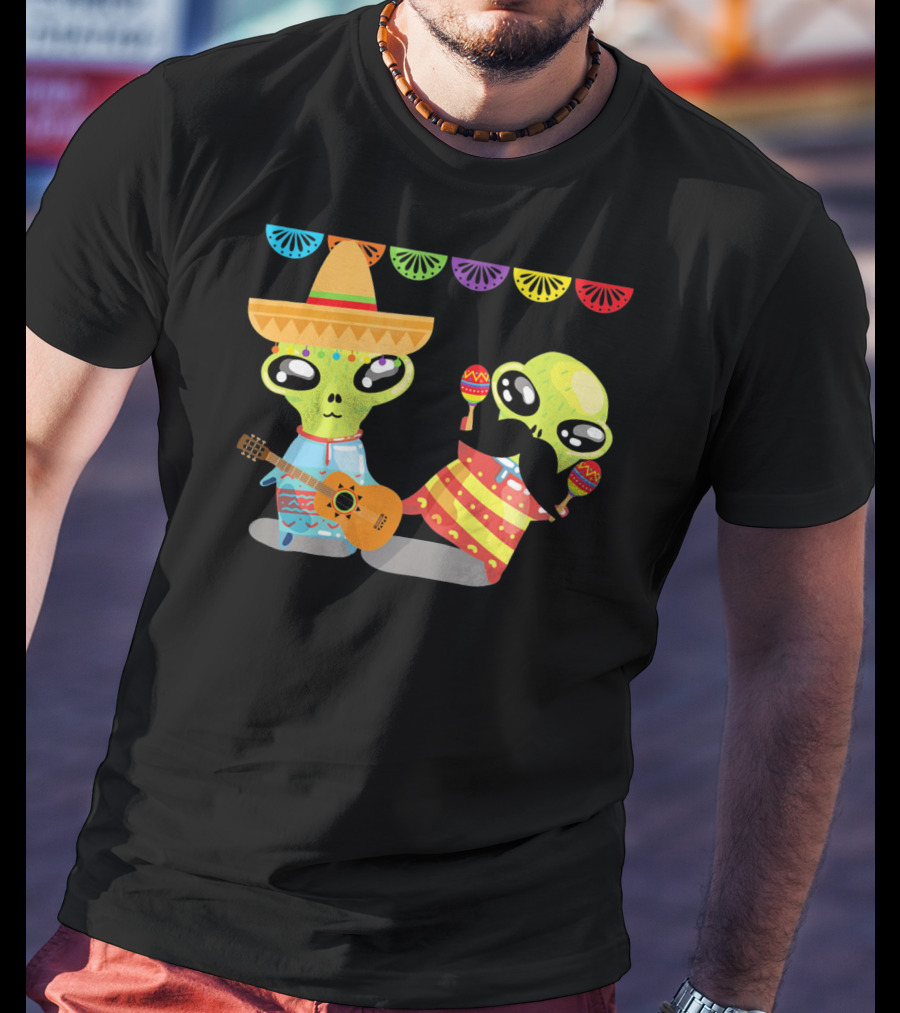 Mexican Fiesta Alien Sombrero Guitar Maracas Cinco De Mayo T-Shirt
