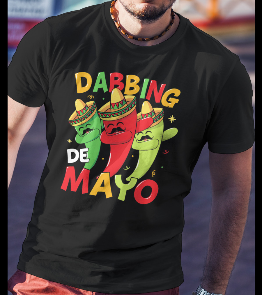 Dabbing Cinco De Mayo Chili Peppers With Sombreros T-Shirt