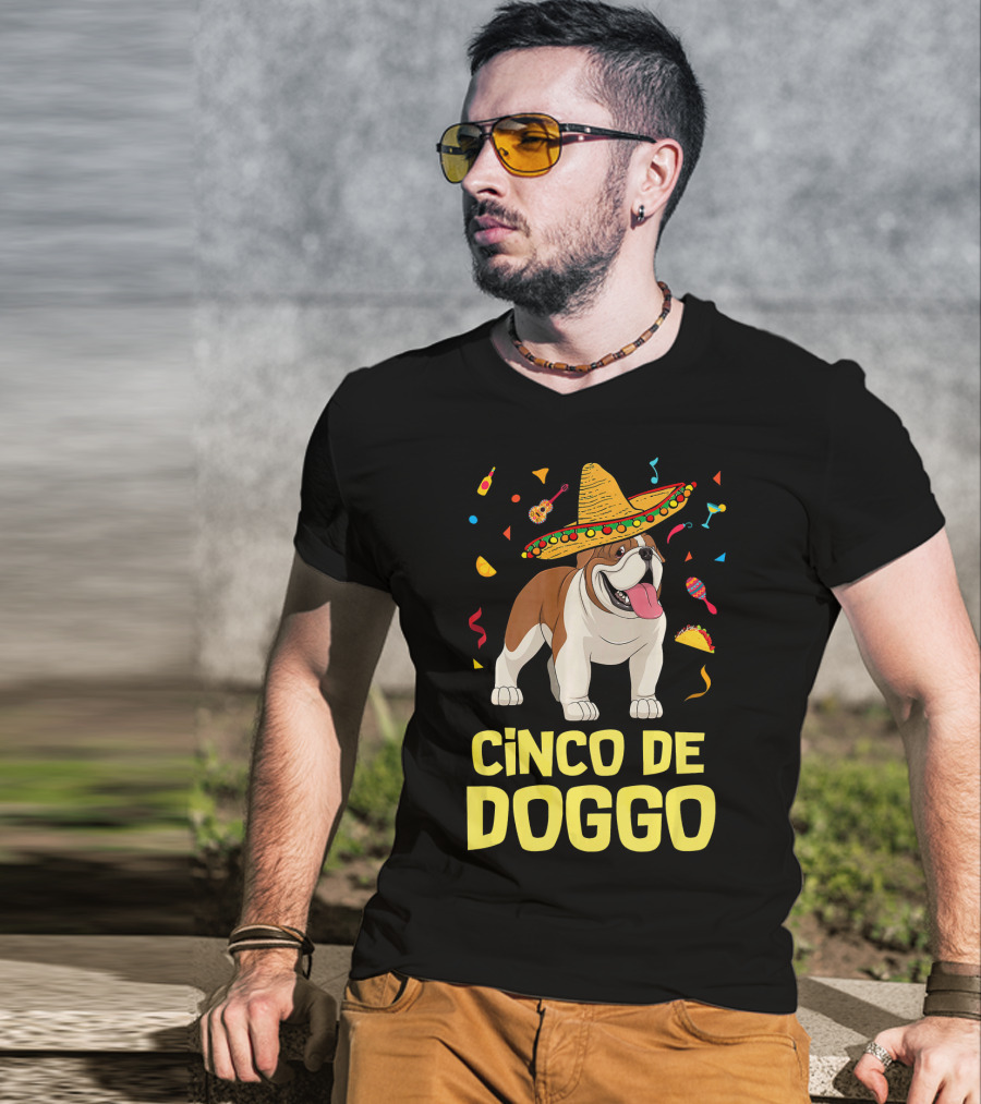 Cinco De Doggo Taco Sombrero English Bulldog T-Shirt