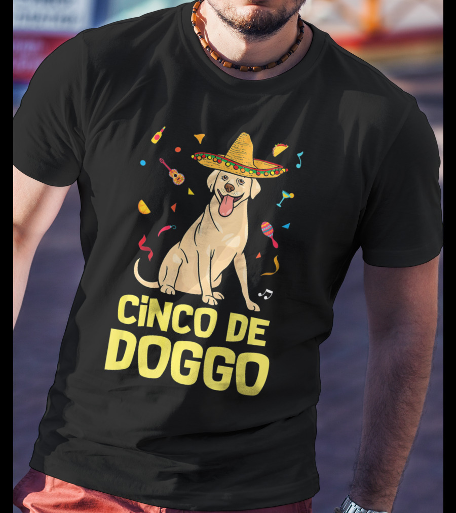 Cinco De Doggo Funny Taco Sombrero Labrador T-Shirt