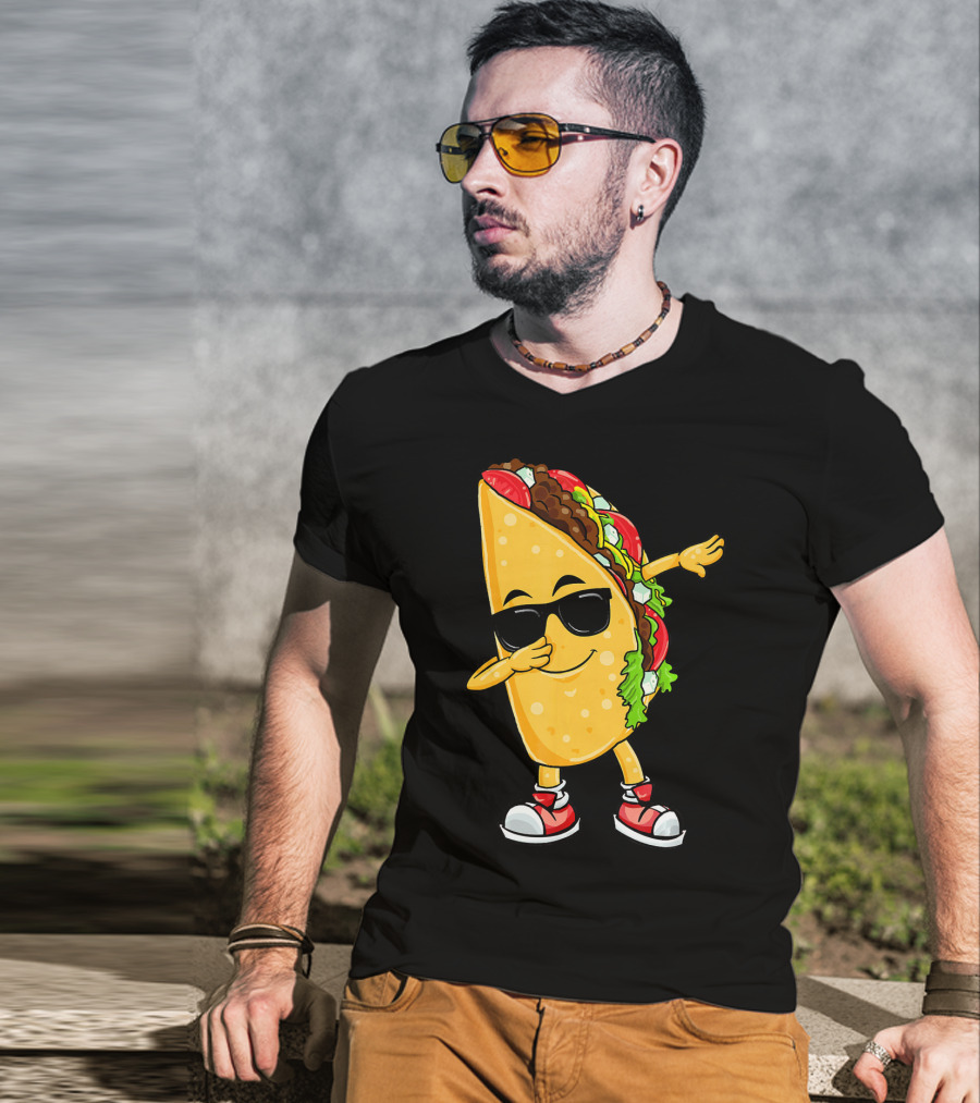 Dabbing Taco Cinco De Mayo Celebration Fun With Sunglasses T-Shirt