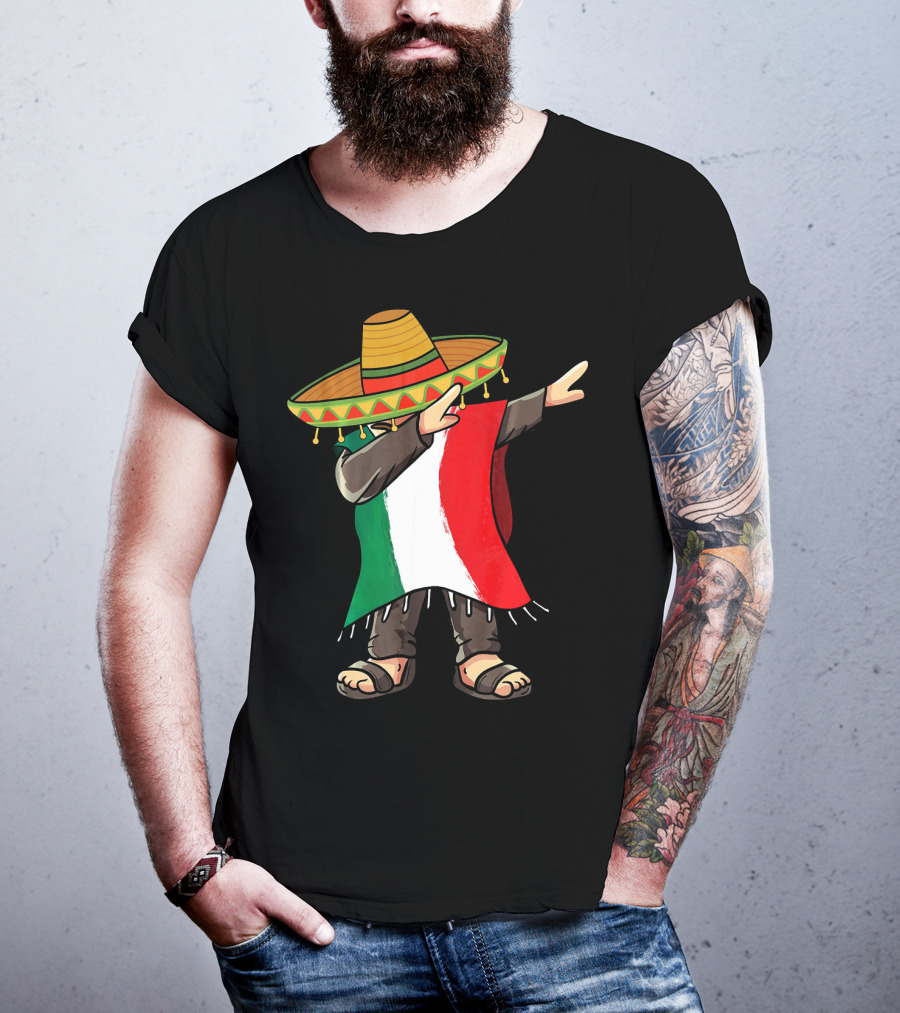 Mexican Flag Poncho Man Dabbing Cinco De Mayo Sombrero T-Shirt