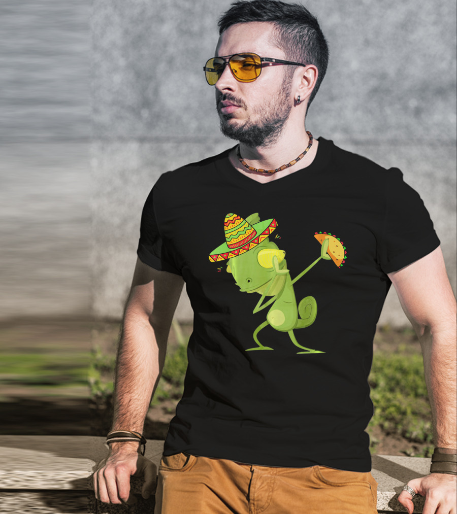 Funny Lizard Dabbing Sombrero Taco Cinco De Mayo T-Shirt