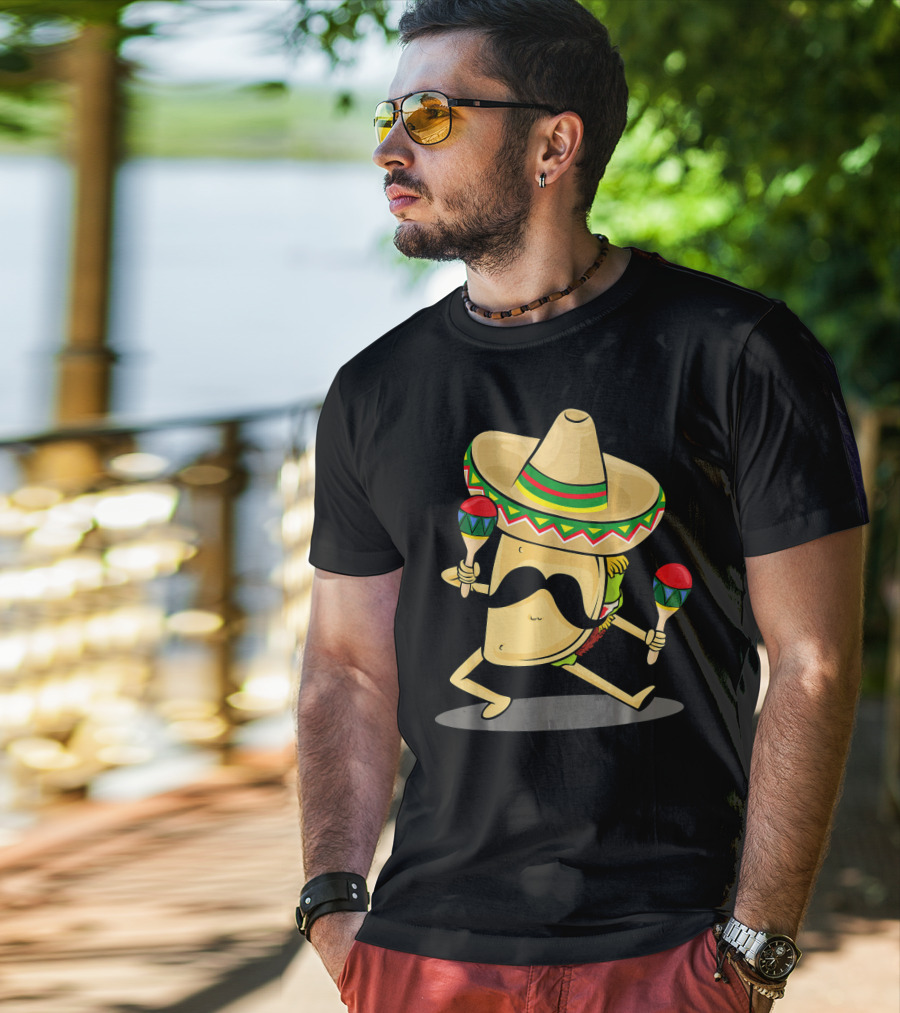 Cinco De Mayo Funny Taco Dancing Sombrero With Maracas T-Shirt