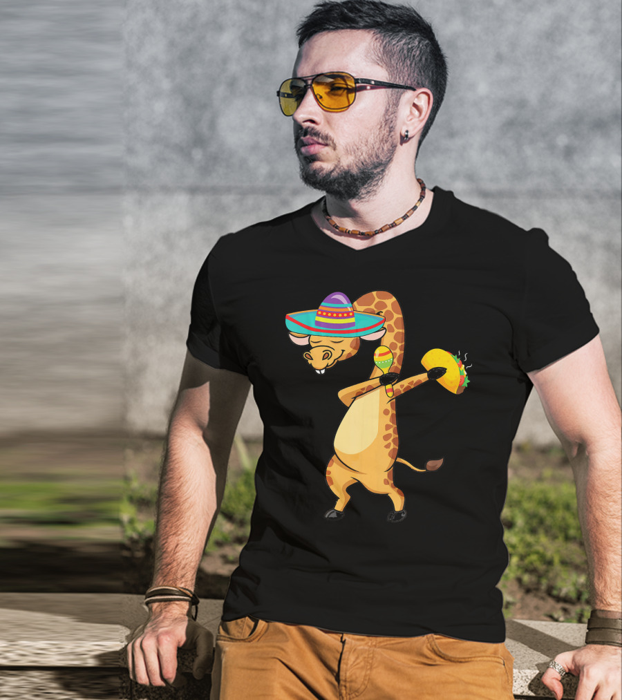 Cinco De Mayo Giraffe Dabbing With Taco And Sombrero T-Shirt