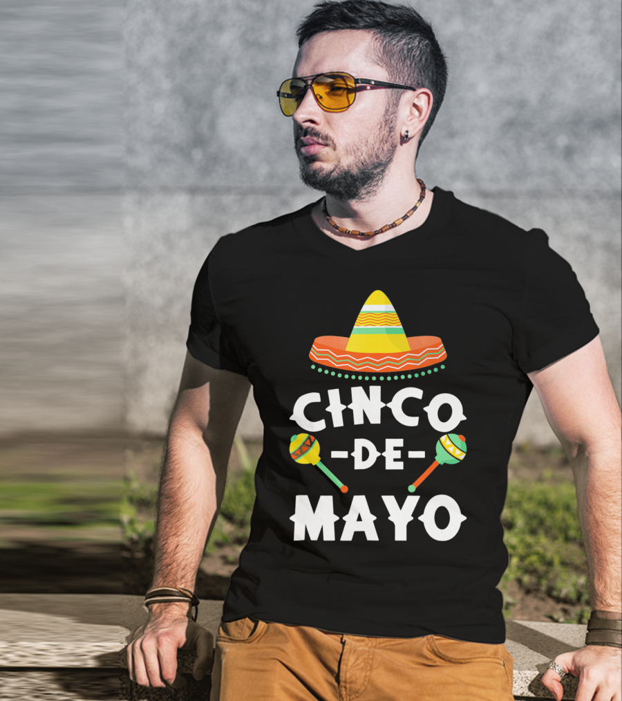 Cinco De Mayo Sombrero And Maracas T-Shirt