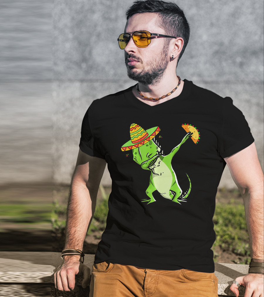 Cinco De Mayo Iguana Dabbing With Taco And Sombrero T-Shirt