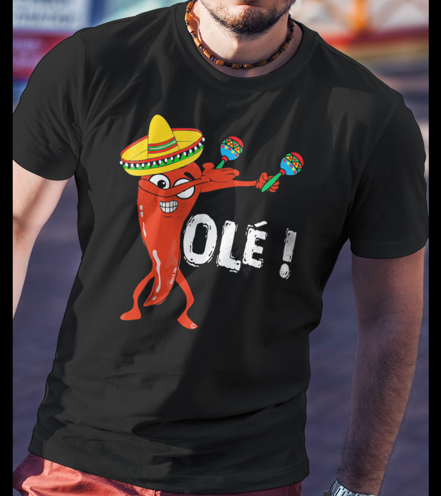 Olé Cinco De Mayo Dancing Chili With Sombrero And Maracas T-Shirt