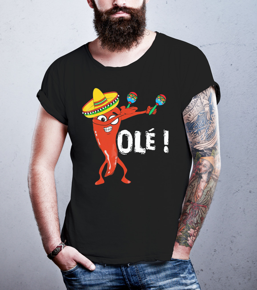Olé Cinco De Mayo Dancing Chili With Sombrero And Maracas T-Shirt