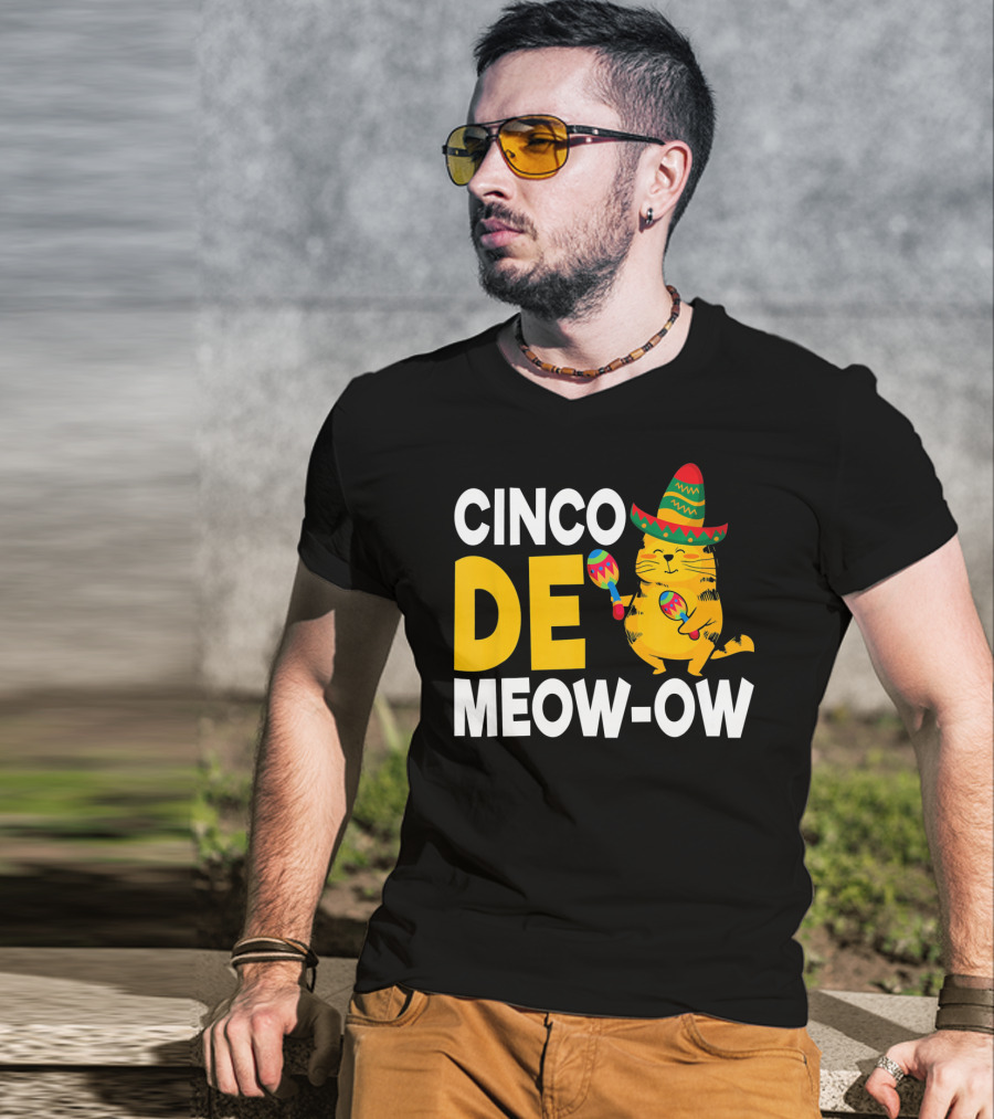 Cinco De Mayo Cat Sombrero Maracas Meow-Ow T-Shirt