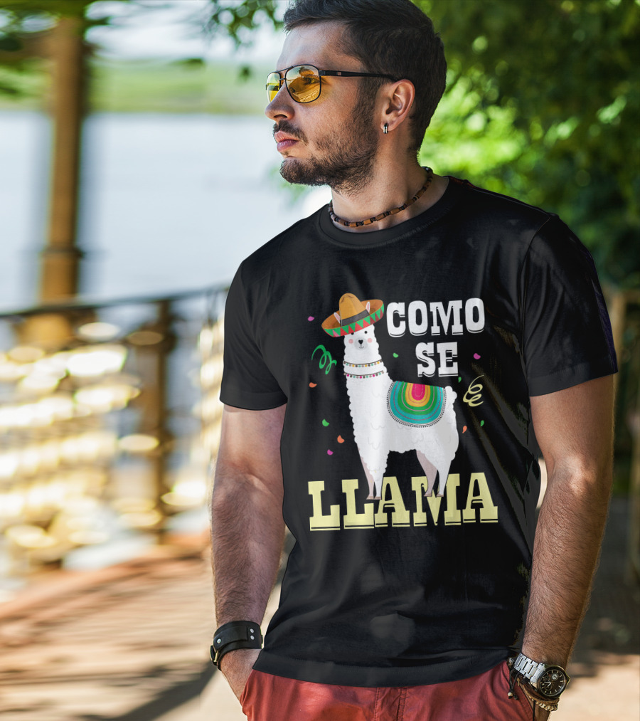 COMO SE LLAMA Cinco De Mayo Llama With Sombrero And Festive Colors T-Shirt