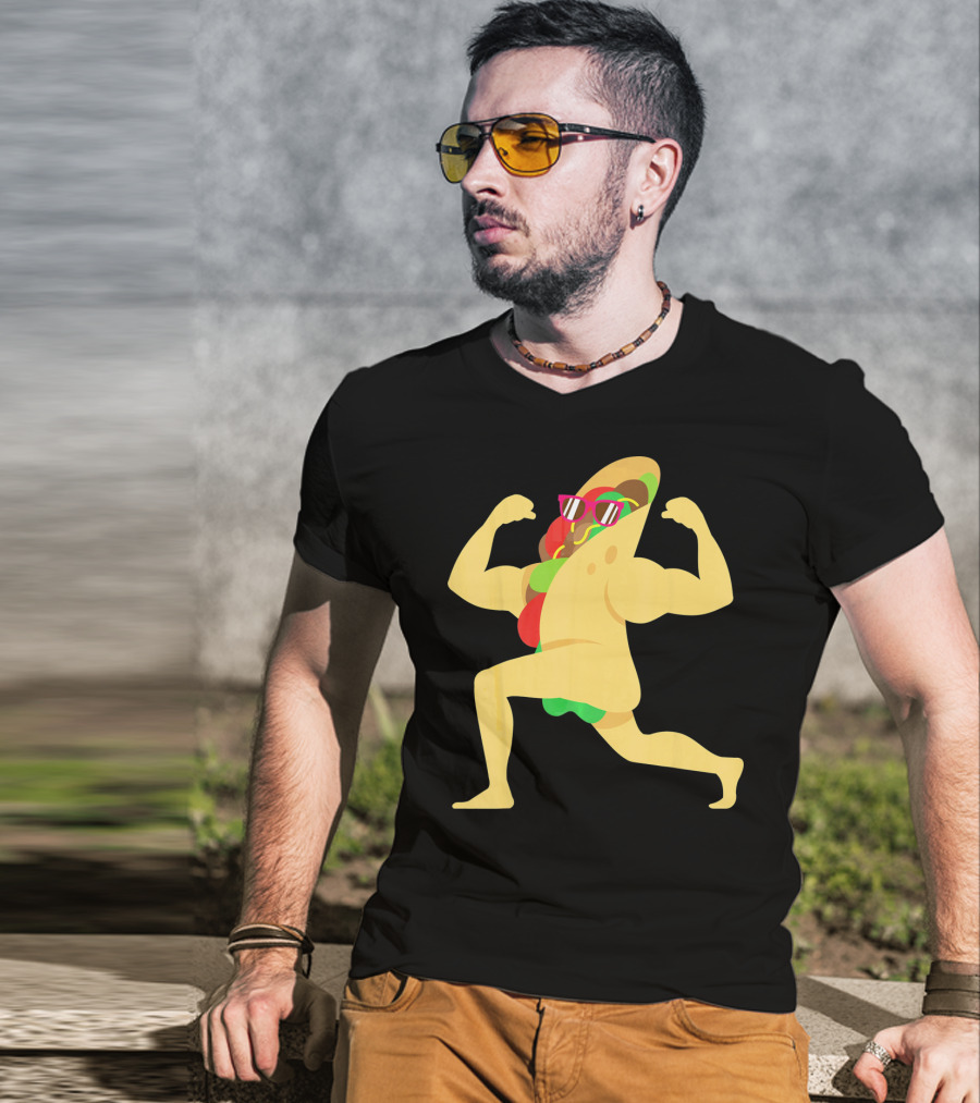 Muscle Beach Taco Funny Mexican Cinco De Mayo Flexing Bodybuilder T-Shirt