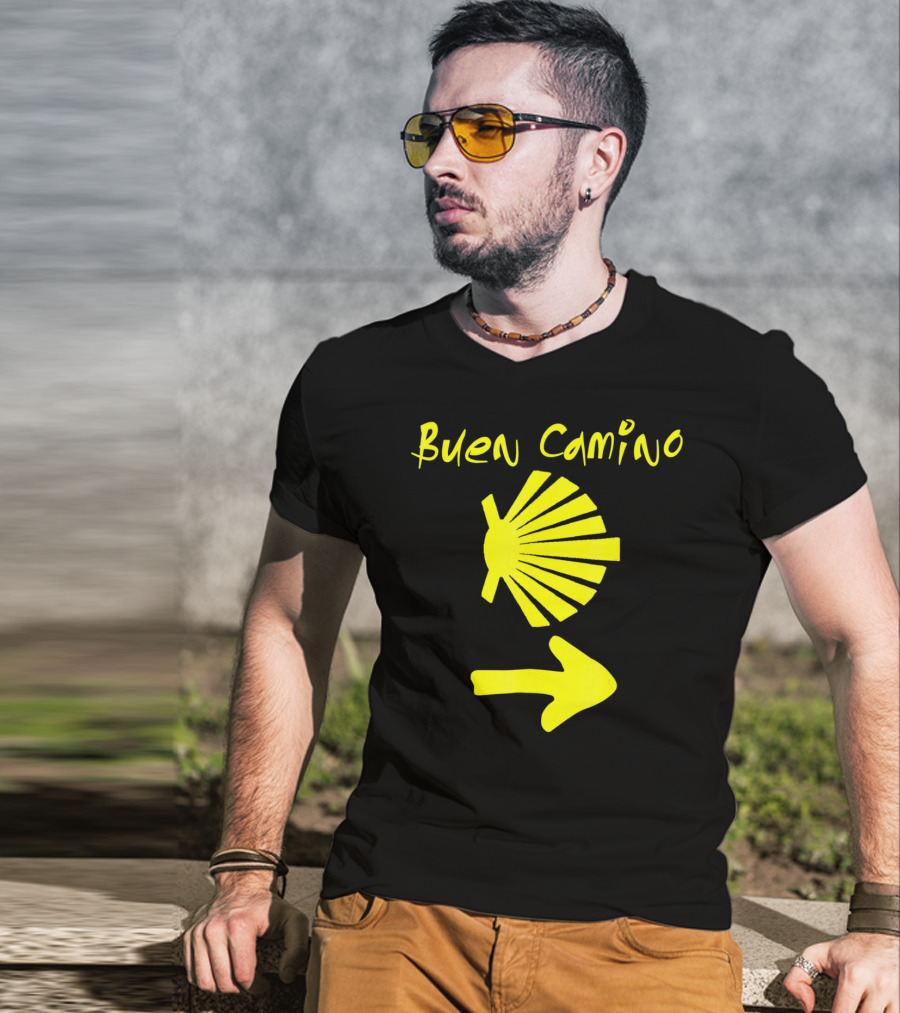 Buen Camino Santiago Yellow Shell Arrow T-Shirt