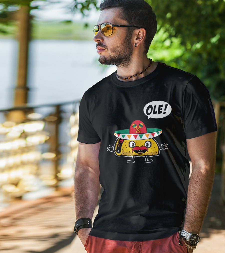 Ole Funny Taco With Sombrero For Cinco De Mayo T-Shirt