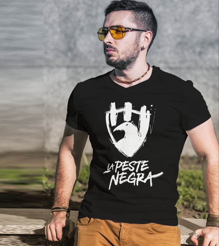 Club De Cuervos La Peste Negra Logo Shield T-Shirt