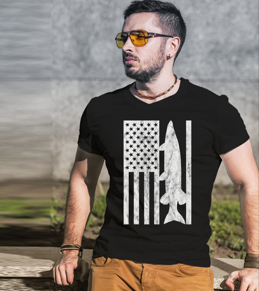 American Flag Musky Fishing T-Shirt