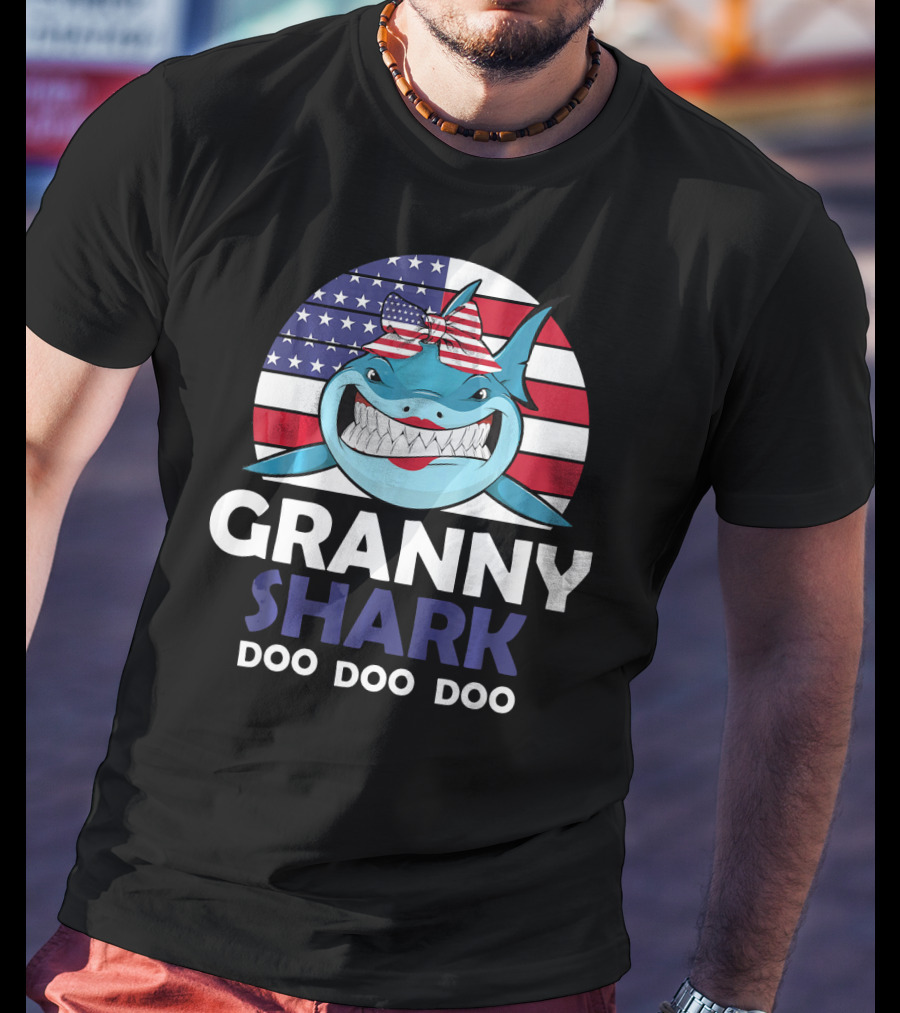 Granny Shark Doo Doo Doo American Flag Bow Women's Patriotic T-Shirt