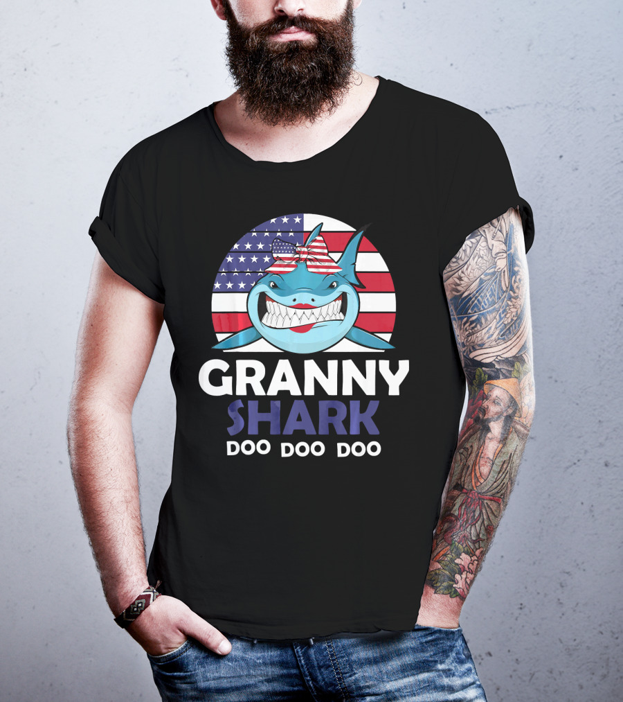 Granny Shark Doo Doo Doo American Flag Bow Women's Patriotic T-Shirt