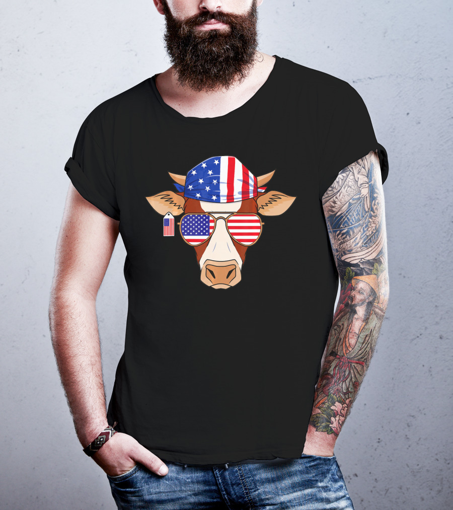 Cow Wearing American Flag Bandana And Sunglasses Fourth Of July Patriotic American T-Shirt