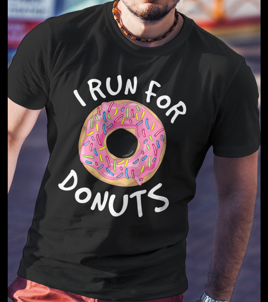 I Run For Donuts Funny Donut Illustration With Sprinkles T-Shirt