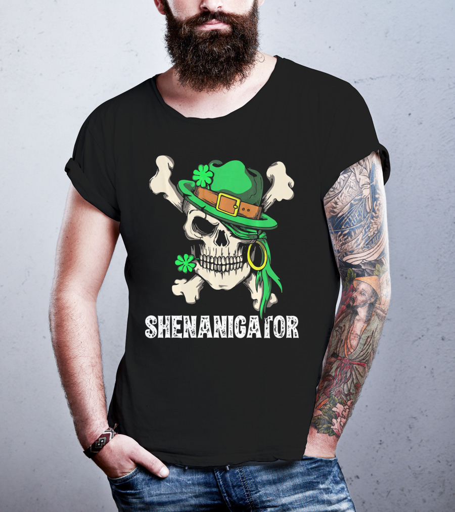 Shenanigator Skull With Irish Hat And Shamrocks For St Patrick's Day T-Shirt