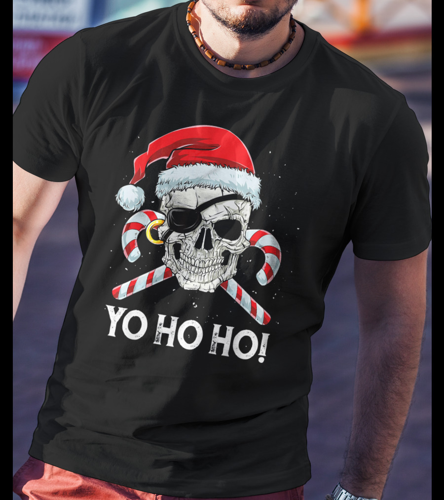 YO HO HO Pirate Santa Skull Candy Canes T-Shirt